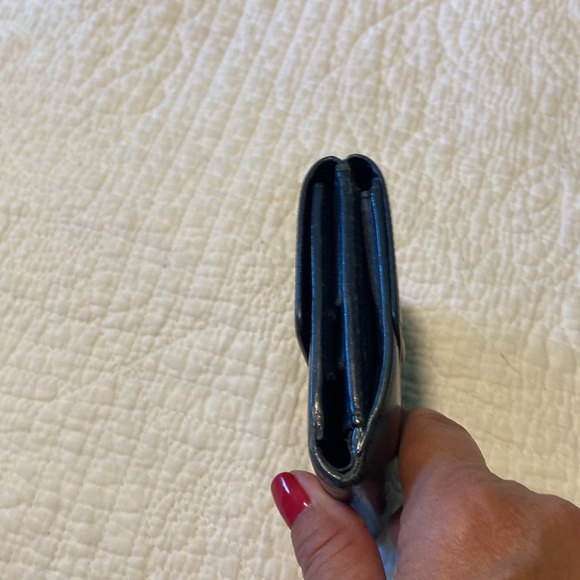 Like brand new LV wallet Excellent condition - Picture 6 of 6